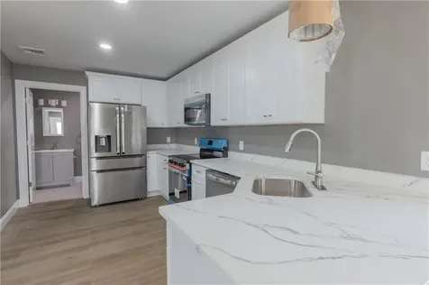 40 Gladstone Street Providence RI 02905