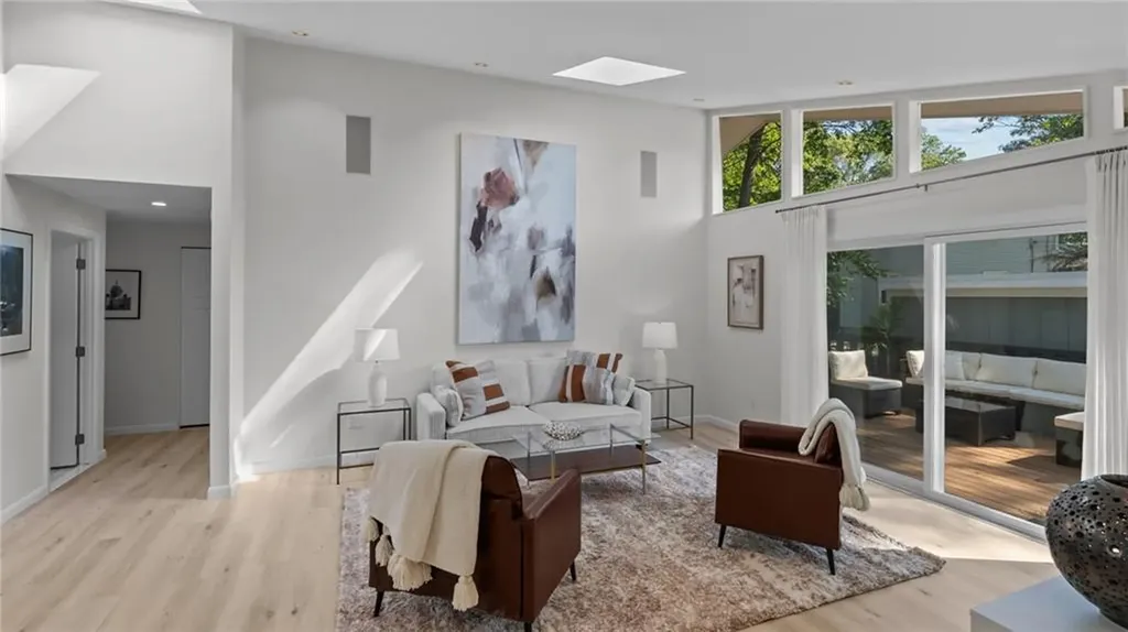 12 Kenmore Way Lincoln RI 02865
