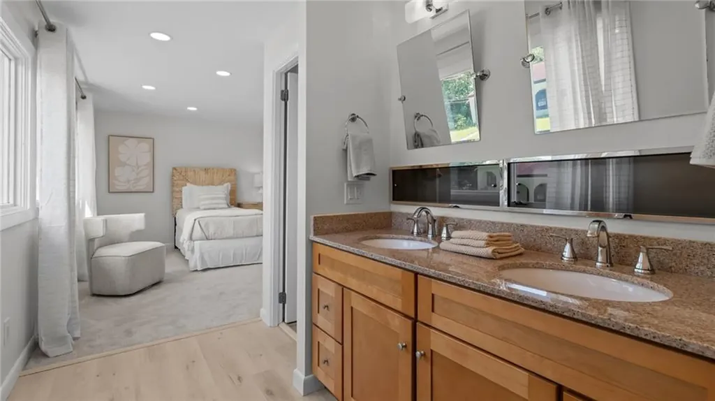 12 Kenmore Way Lincoln RI 02865