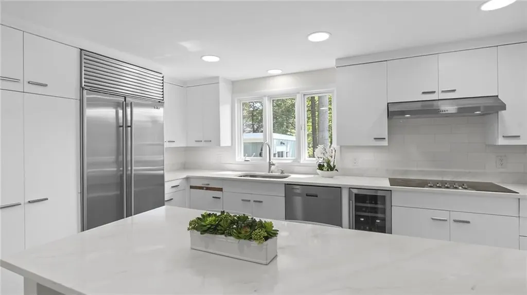 12 Kenmore Way Lincoln RI 02865