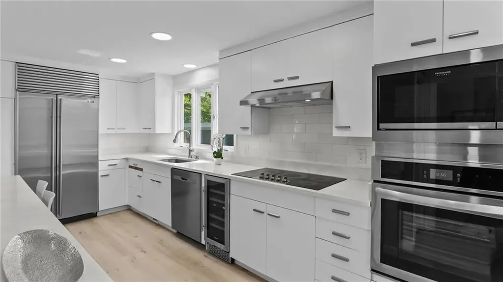 12 Kenmore Way Lincoln RI 02865