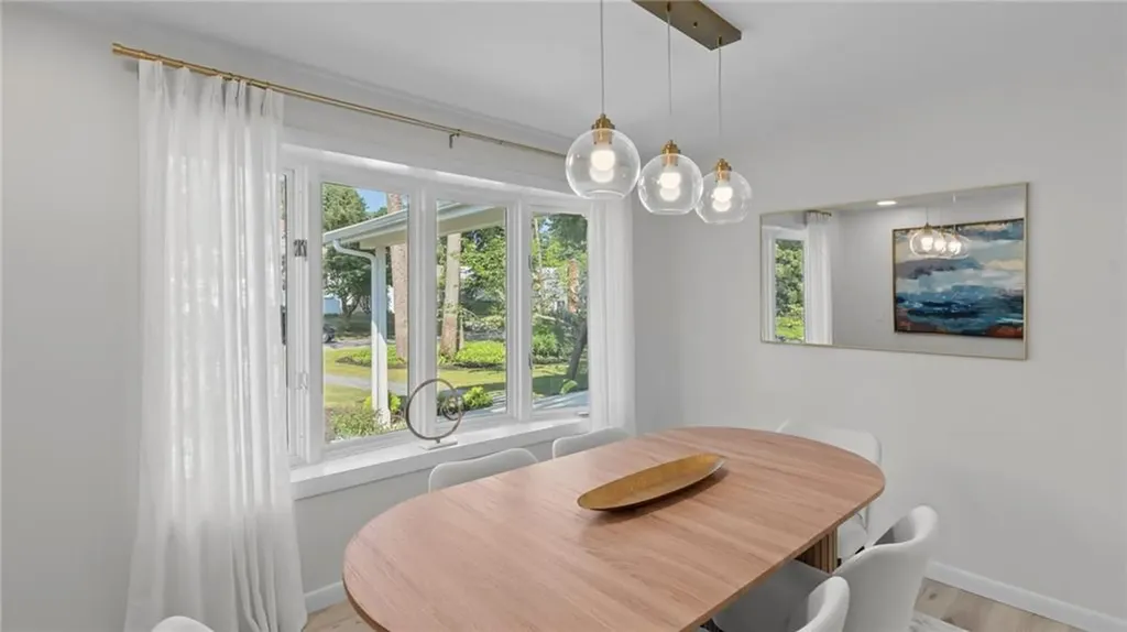 12 Kenmore Way Lincoln RI 02865