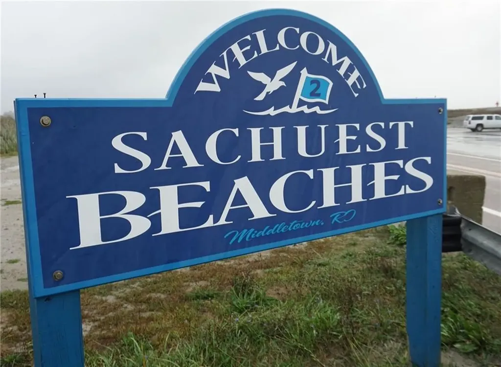 168 Wolcott Avenue Middletown RI 02842