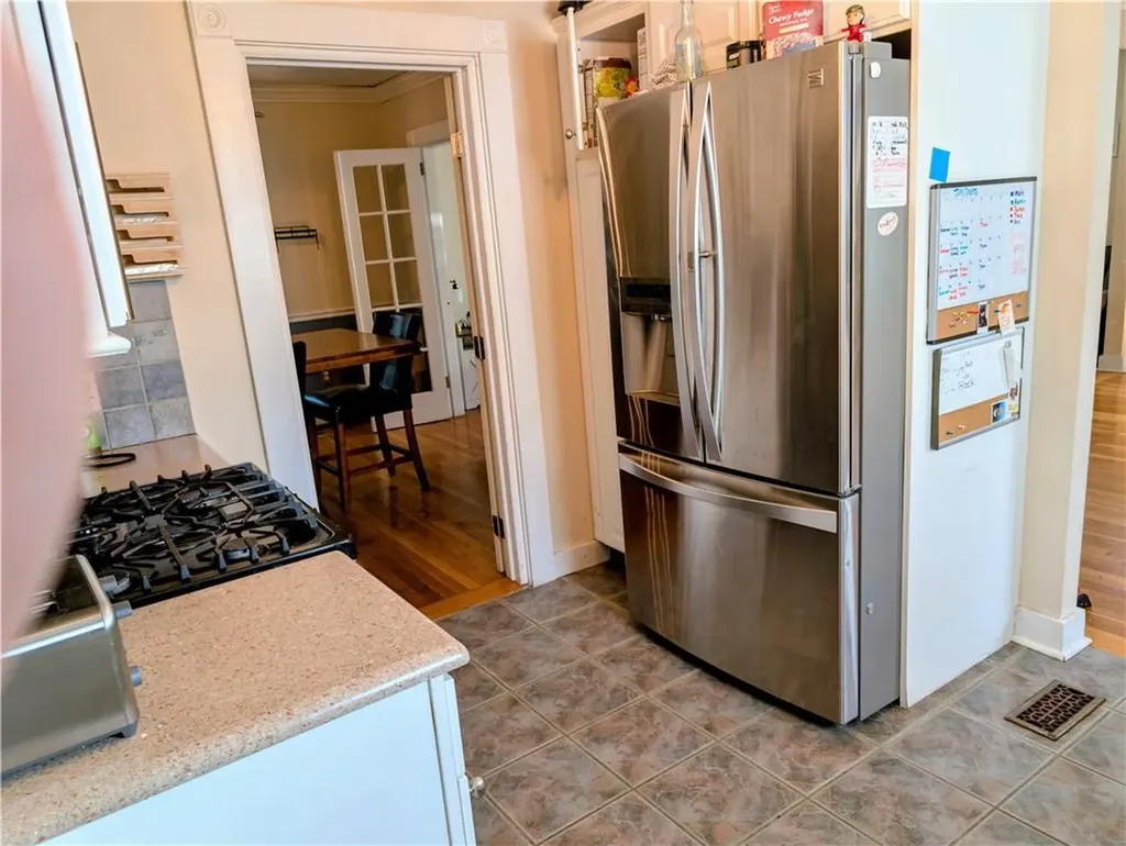 17 Stone Avenue Warwick RI 02889