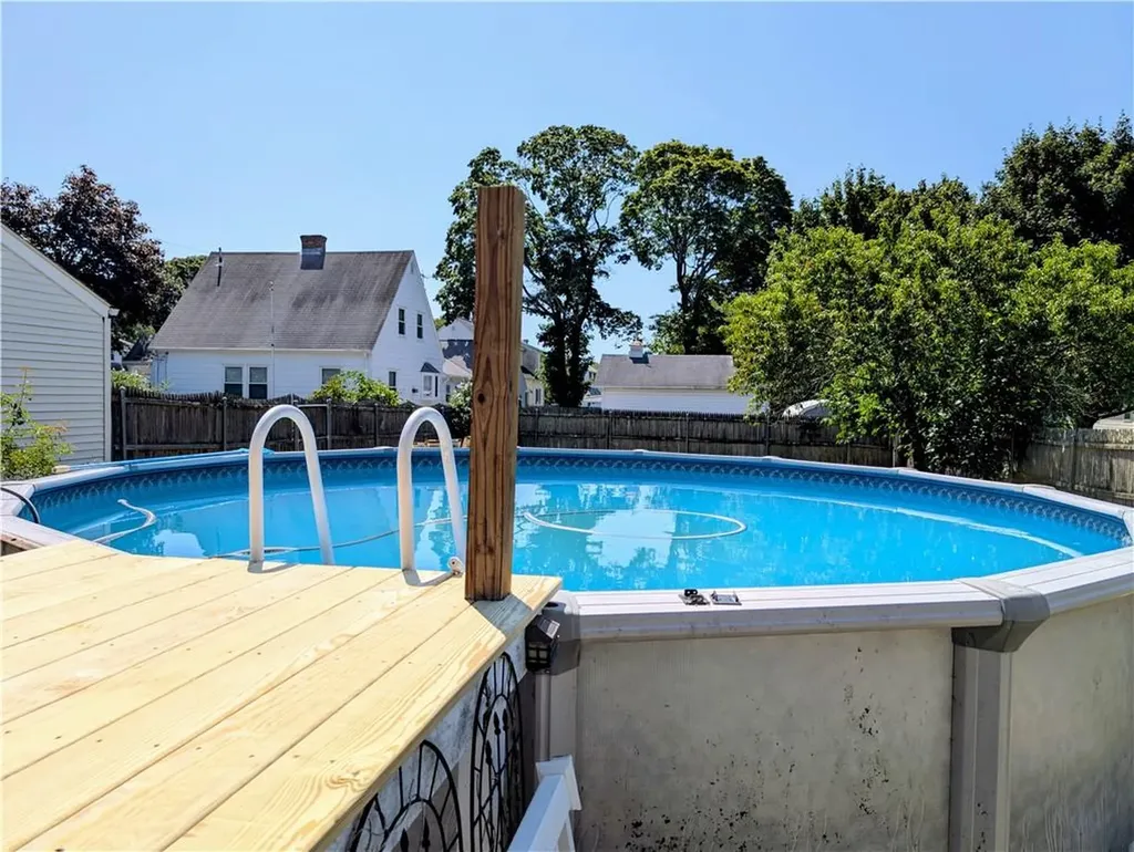 17 Stone Avenue Warwick RI 02889