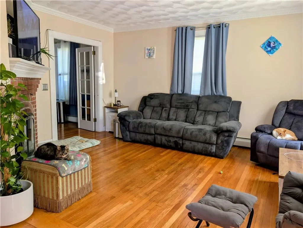 17 Stone Avenue Warwick RI 02889