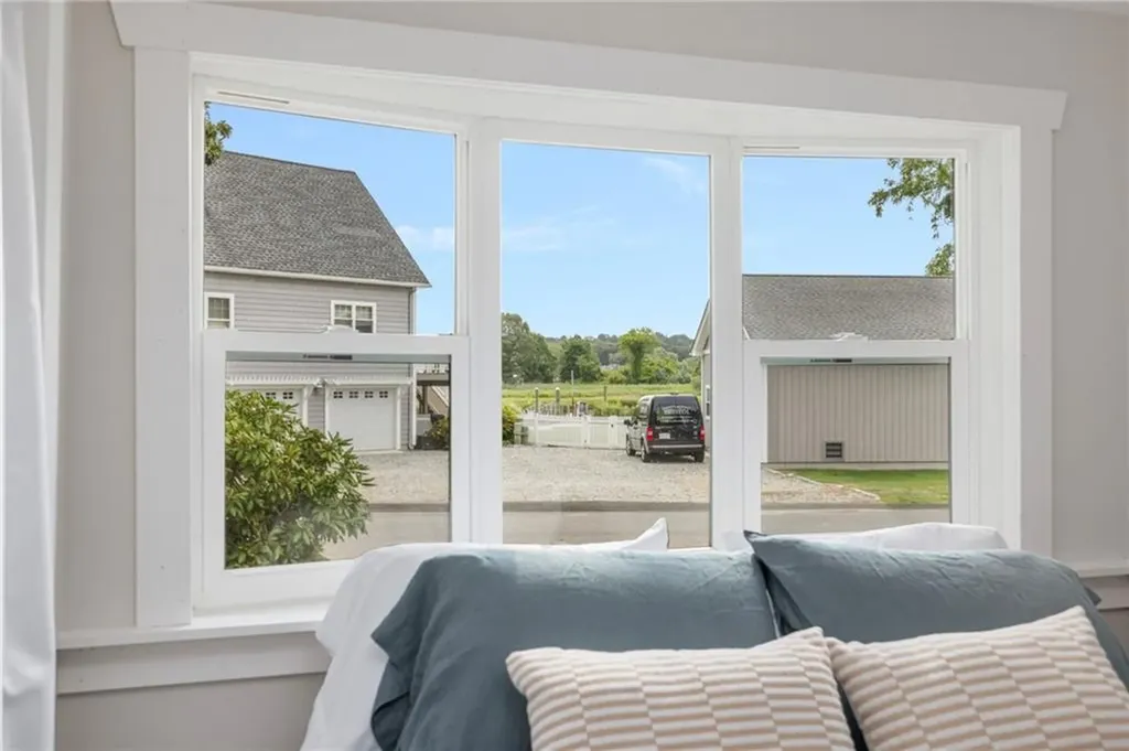 3 Sheffield Street Warwick RI 02889