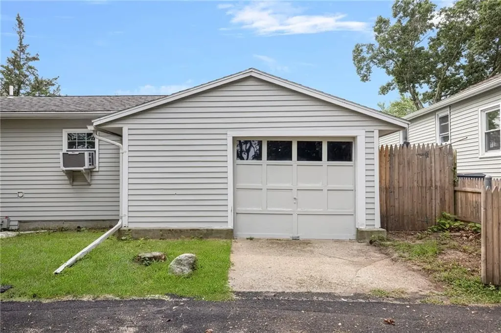 3 Sheffield Street Warwick RI 02889