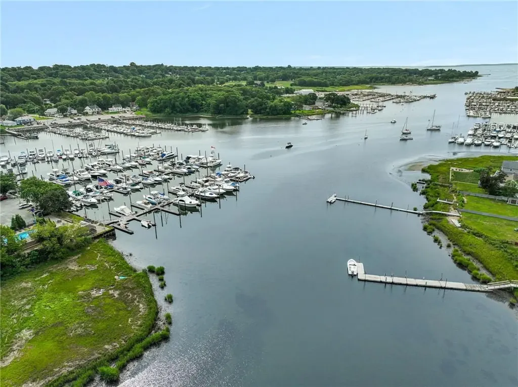 3 Sheffield Street Warwick RI 02889