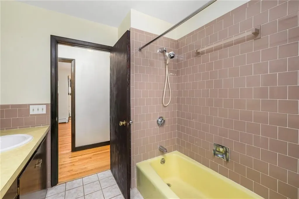30 Birchwood Lane West Warwick RI 02893
