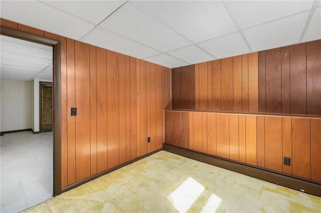30 Birchwood Lane West Warwick RI 02893