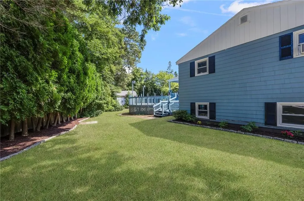 30 Birchwood Lane West Warwick RI 02893