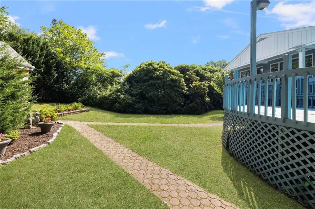 30 Birchwood Lane West Warwick RI 02893