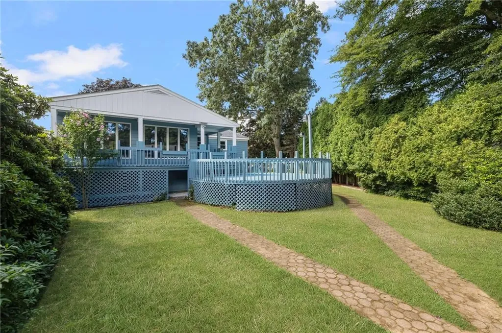 30 Birchwood Lane West Warwick RI 02893