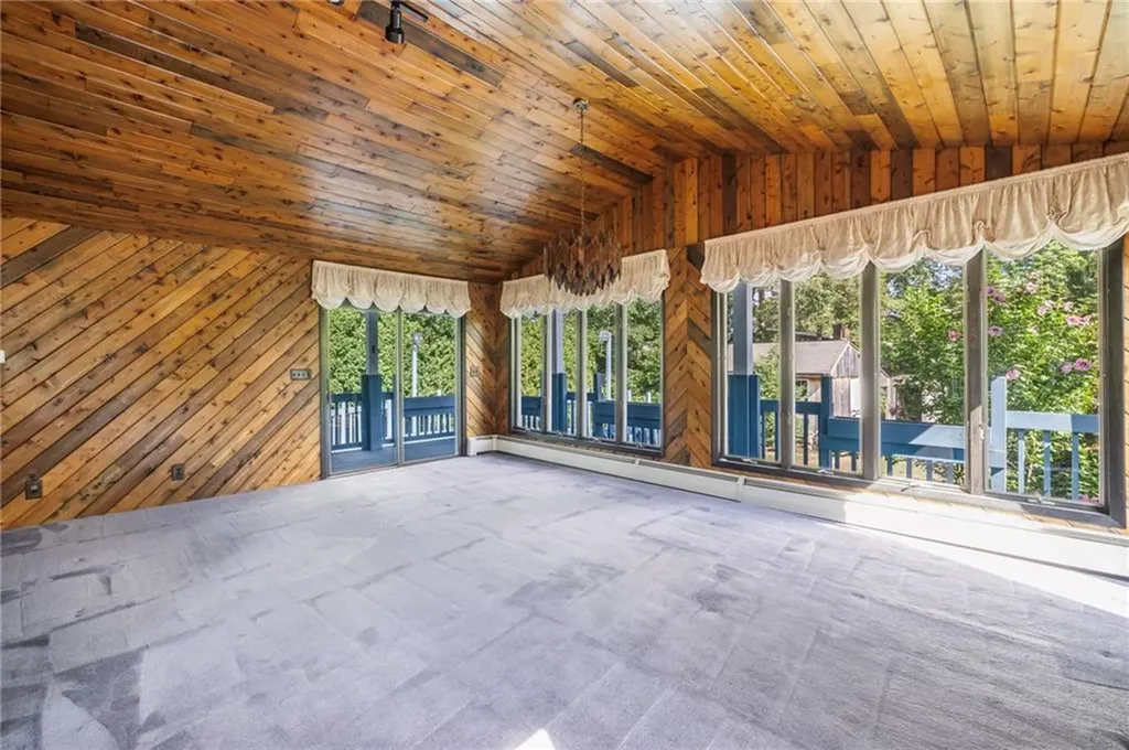 30 Birchwood Lane West Warwick RI 02893
