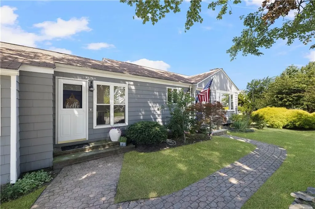 29 Juniper Drive Cranston RI 02920