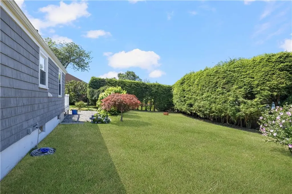 29 Juniper Drive Cranston RI 02920