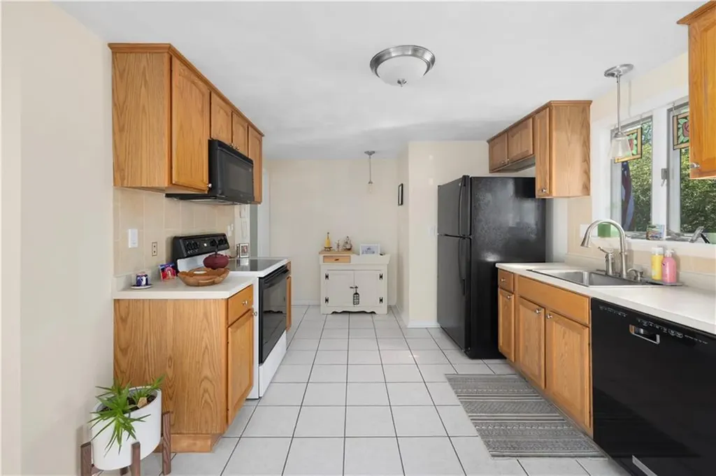 29 Juniper Drive Cranston RI 02920