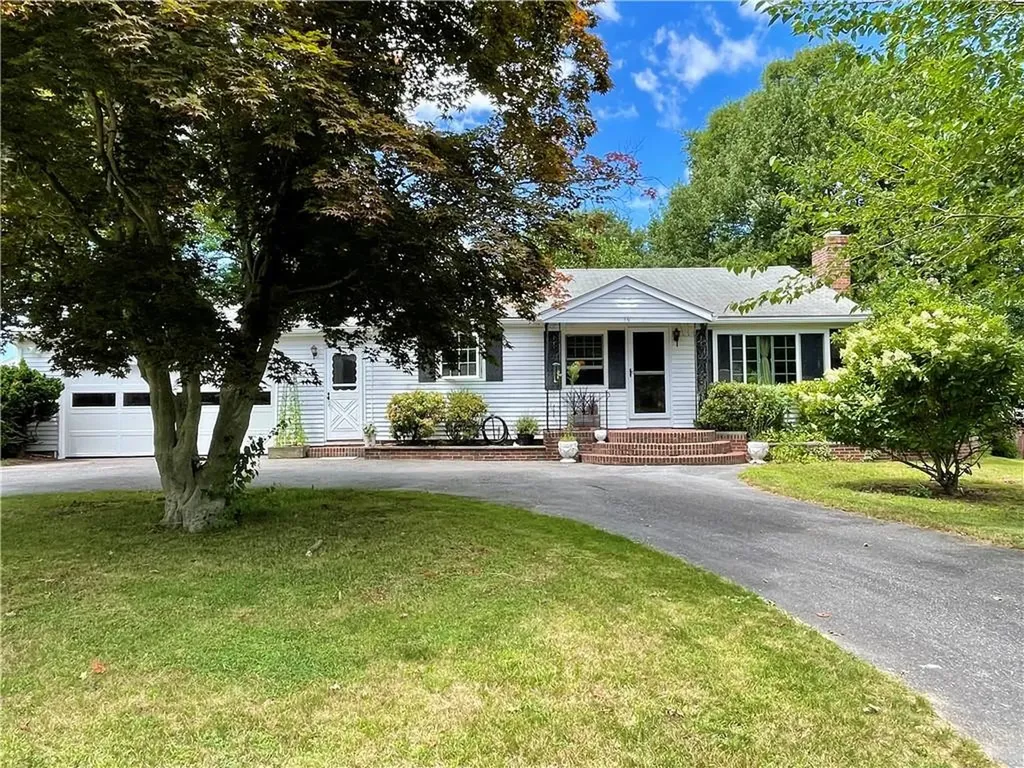16 Overhill Road Warren RI 02885
