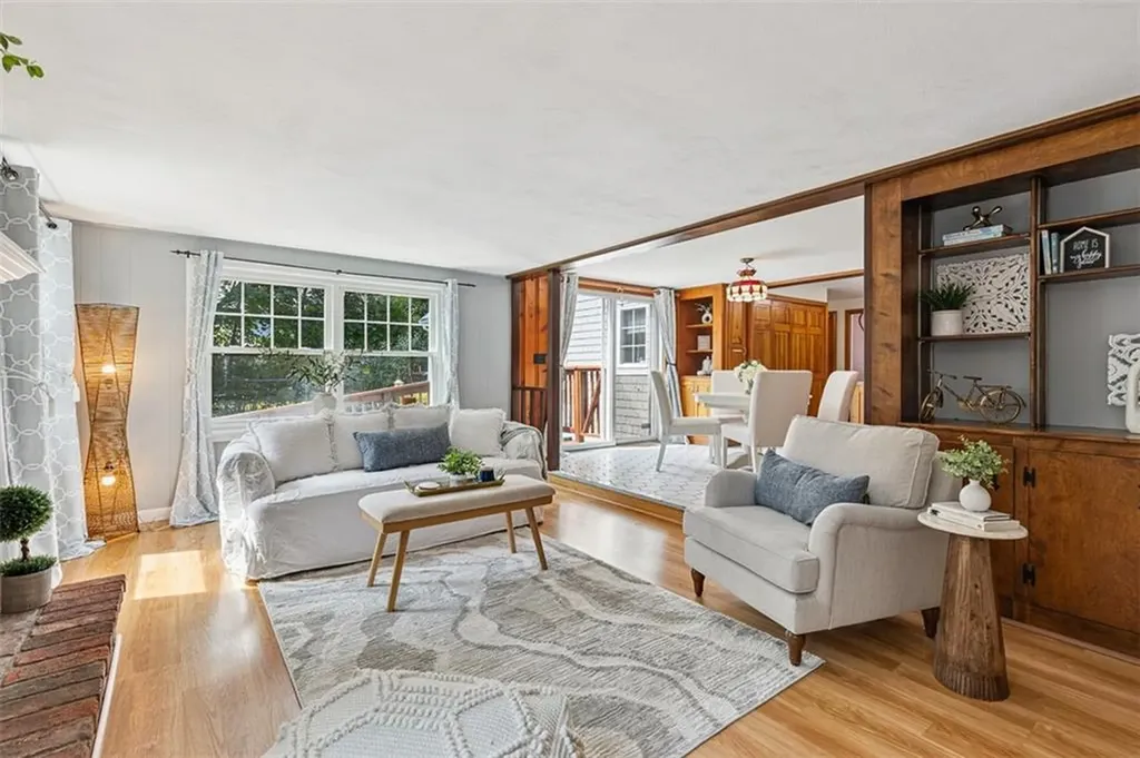 3 Indigo Road Barrington RI 02806