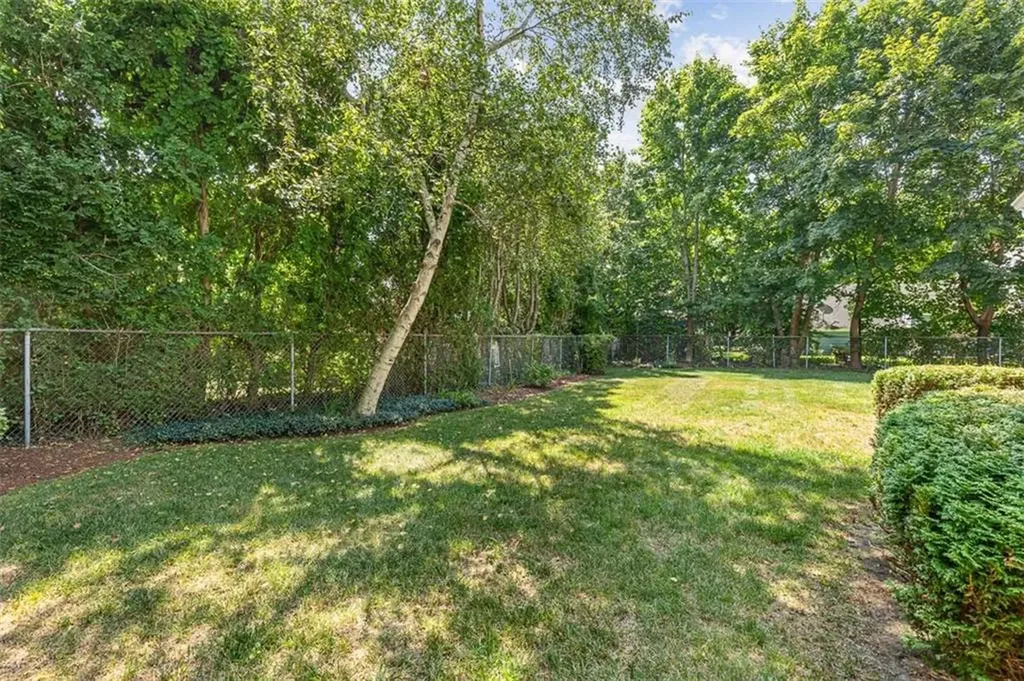 3 Indigo Road Barrington RI 02806