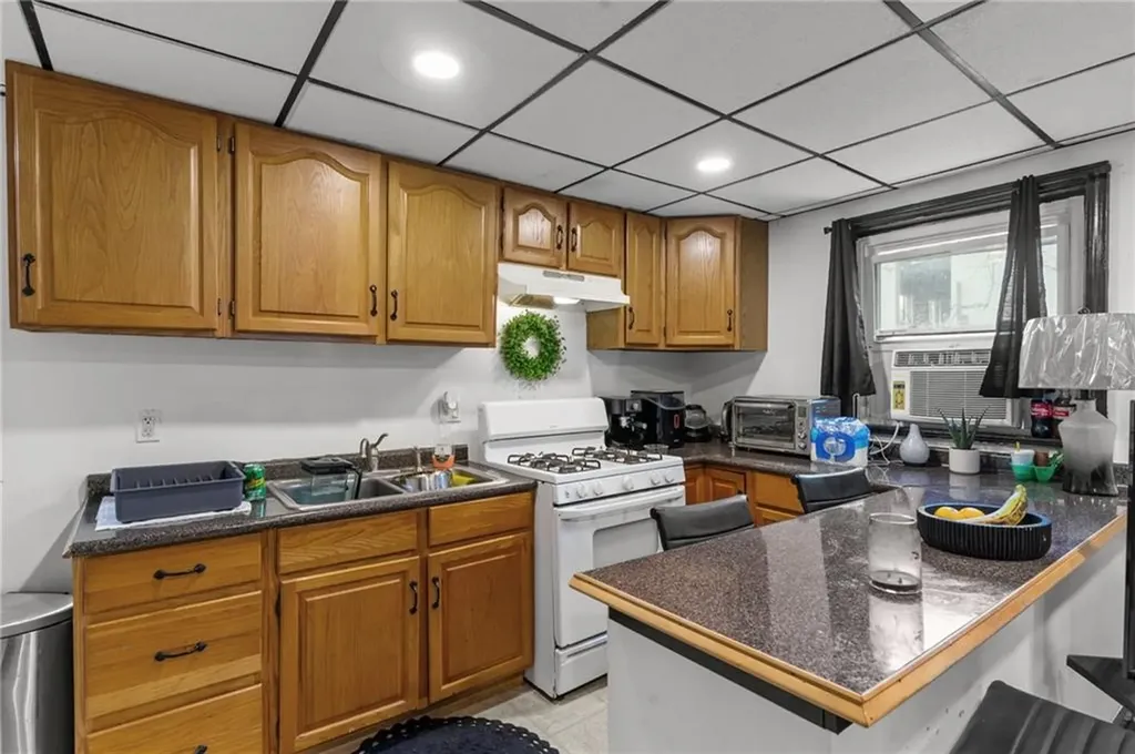 47 Bloomingdale Avenue Pawtucket RI 02860
