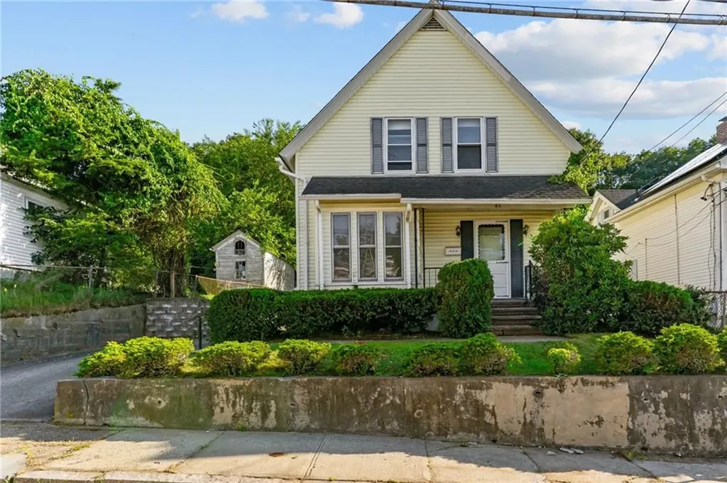 61 Pine Street Woonsocket RI 02895