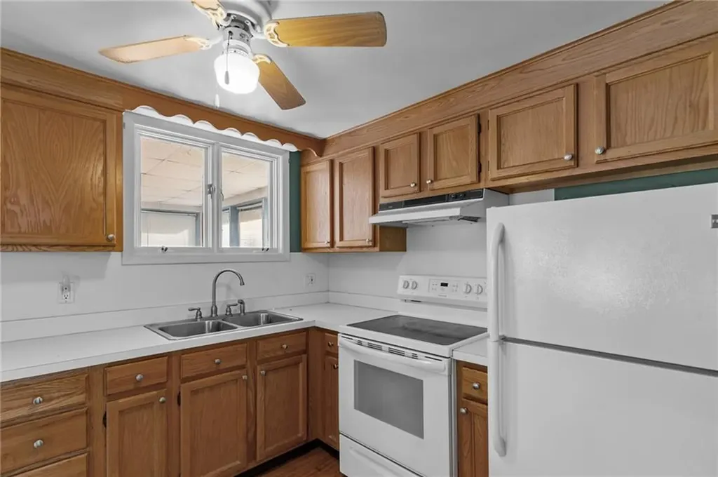 61 Pine Street Woonsocket RI 02895