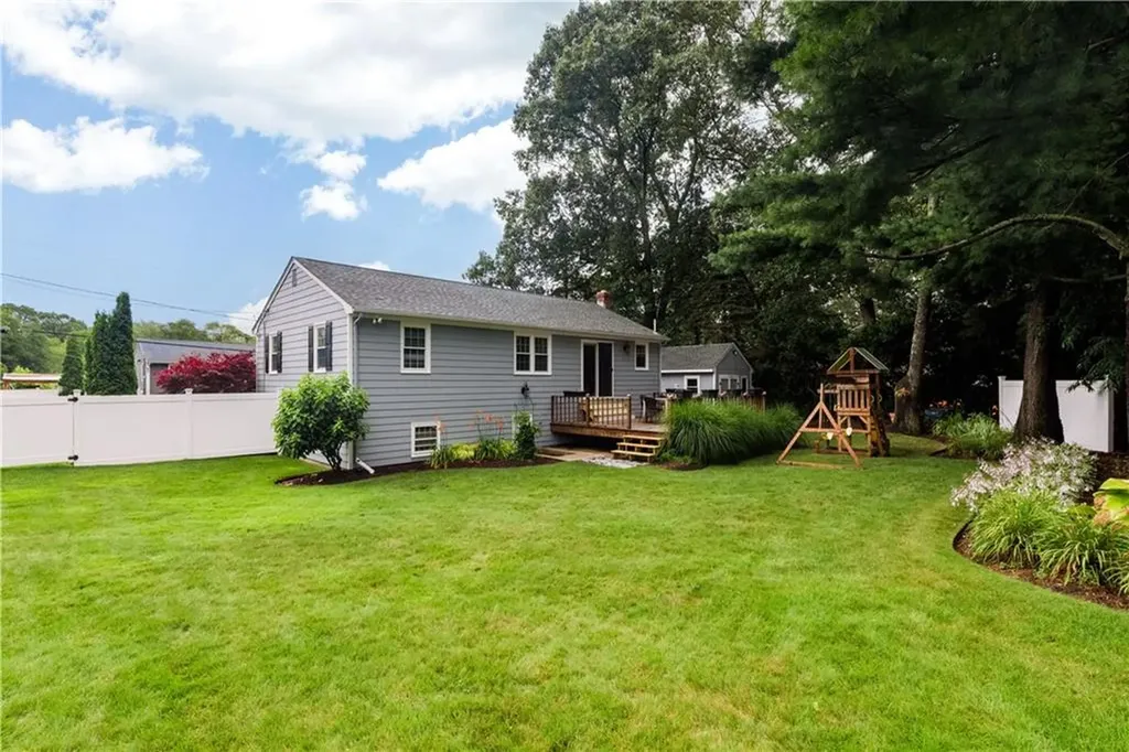 85 Stillwater Drive Warwick RI 02889