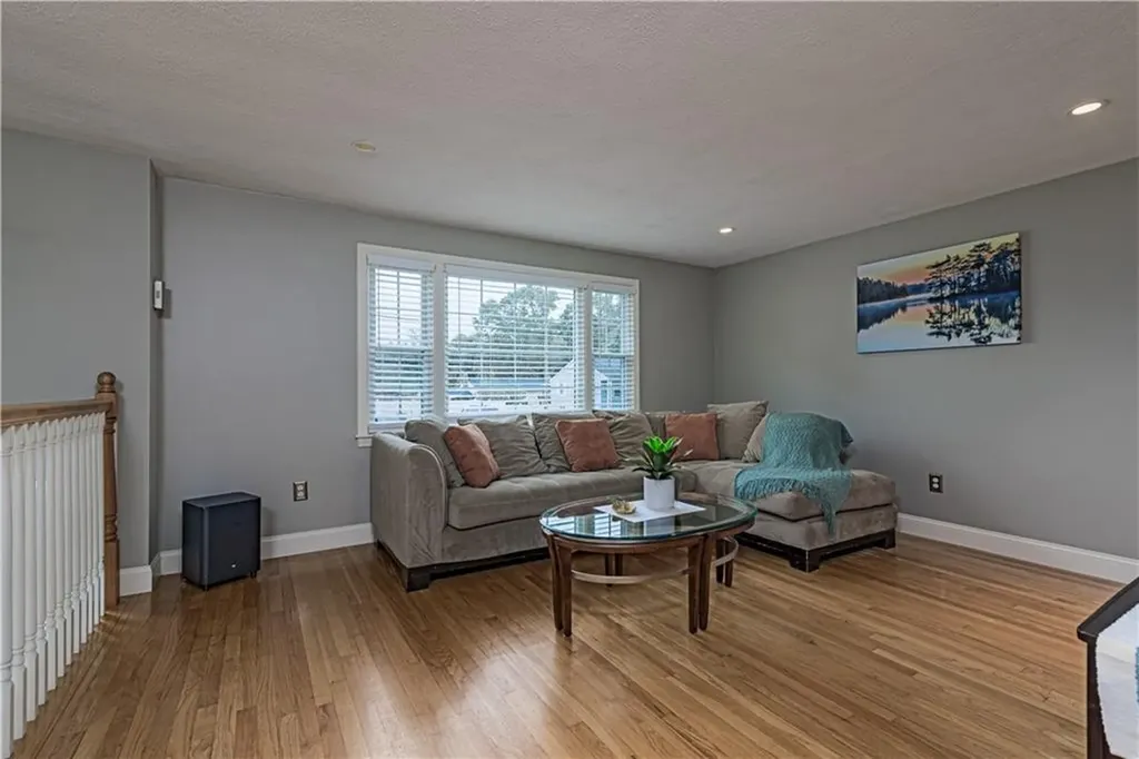 85 Stillwater Drive Warwick RI 02889