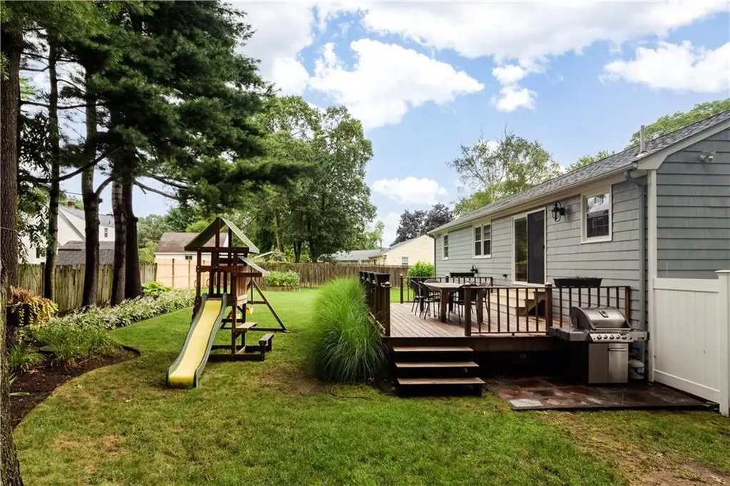 85 Stillwater Drive Warwick RI 02889