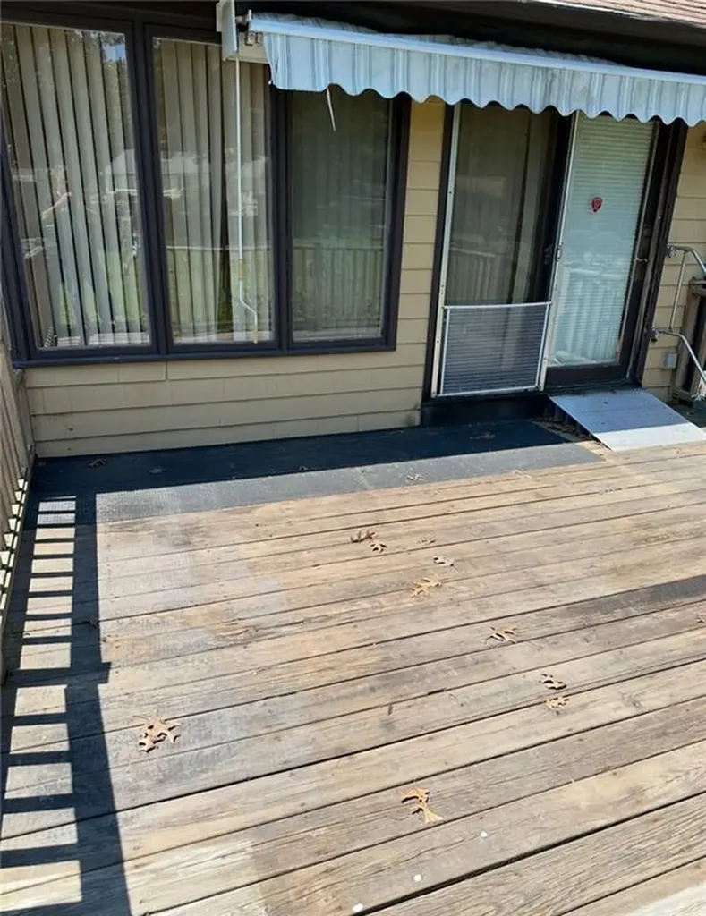 42 Leigh Street Warwick RI 02889