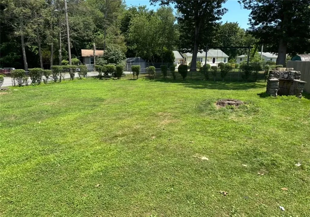 42 Leigh Street Warwick RI 02889