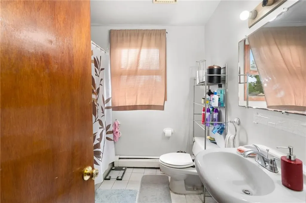 7 Blossom Street West Warwick RI 02893