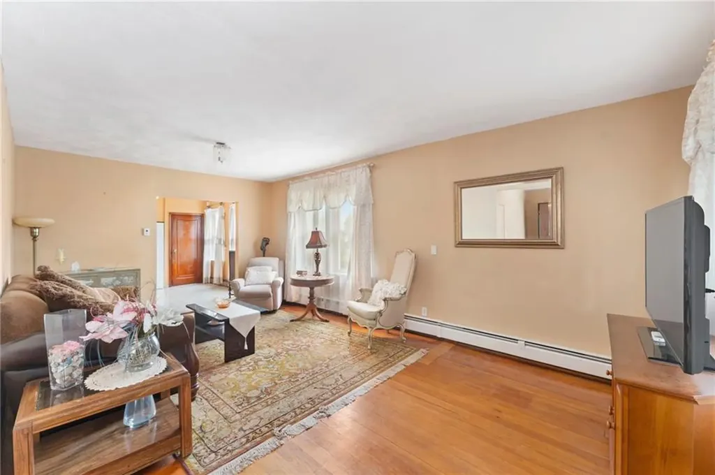 7 Blossom Street West Warwick RI 02893