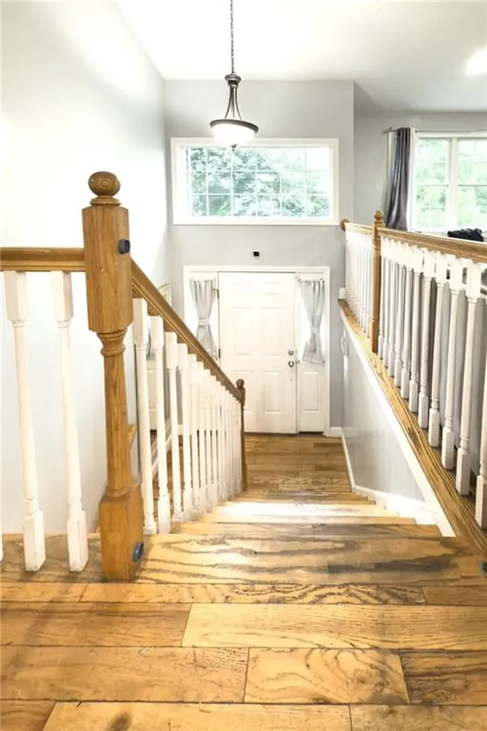 93 Maywood Avenue Warwick RI 02889