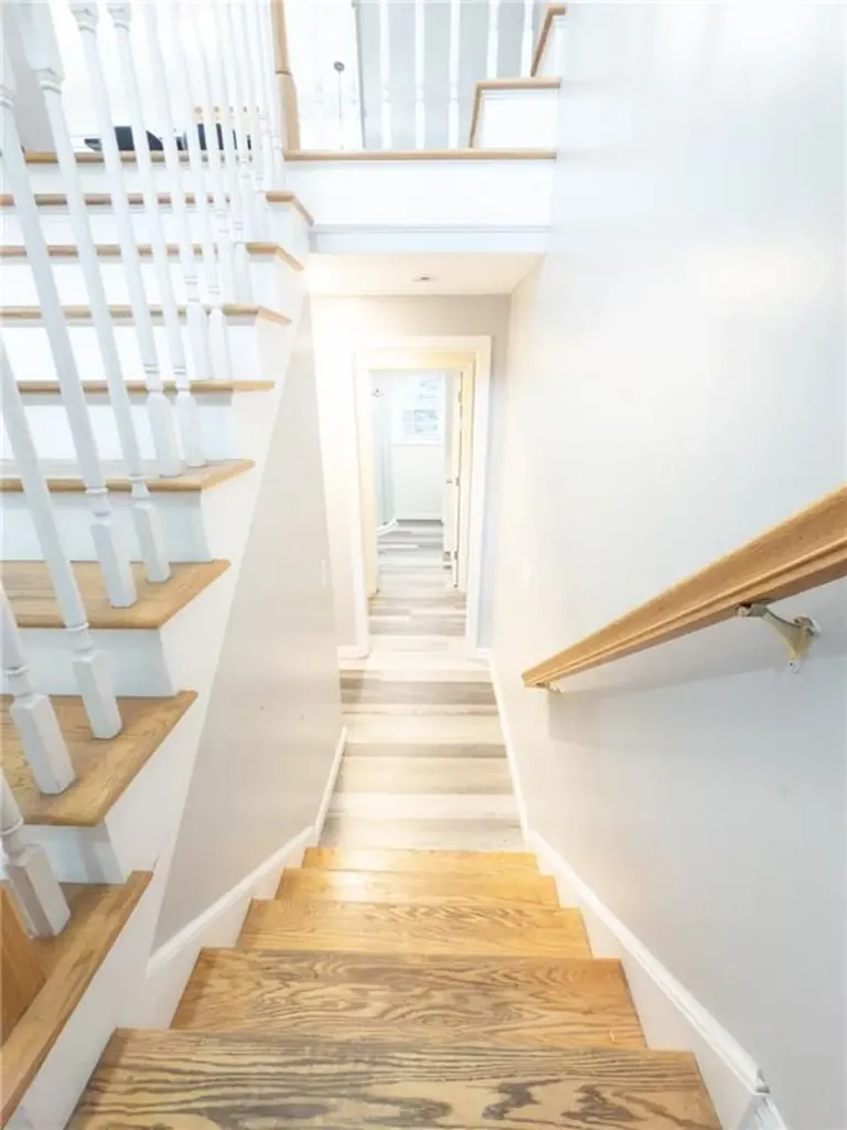 93 Maywood Avenue Warwick RI 02889