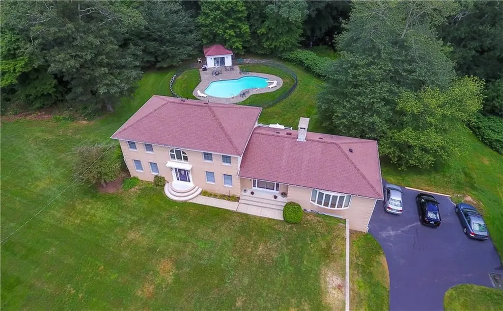 109 Gentry Way Scituate RI 02857