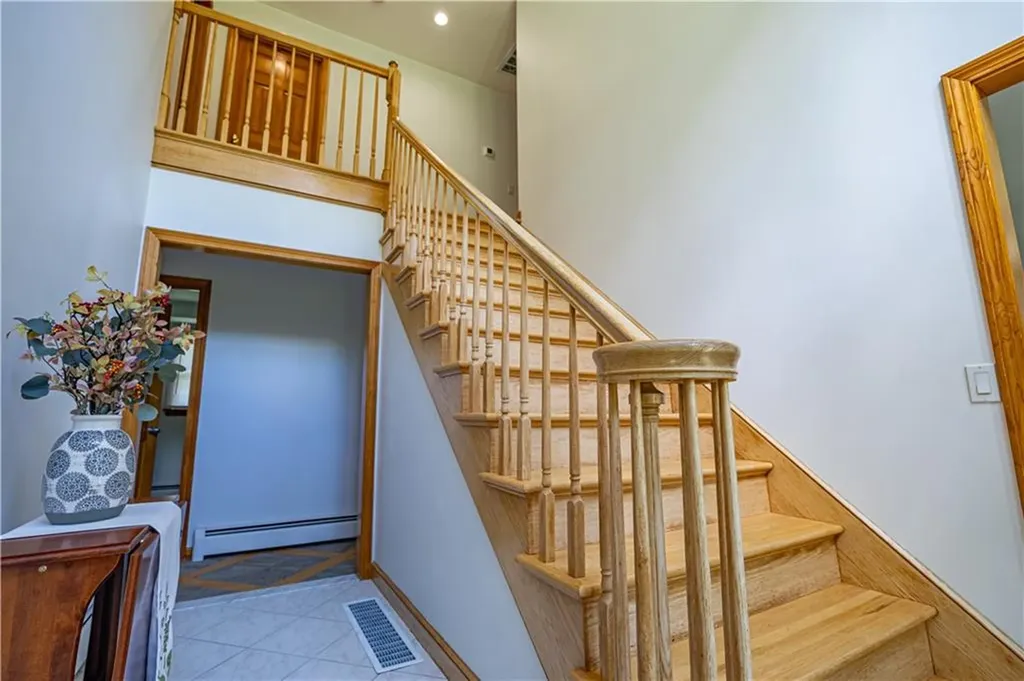 109 Gentry Way Scituate RI 02857