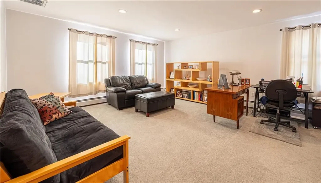 109 Gentry Way Scituate RI 02857