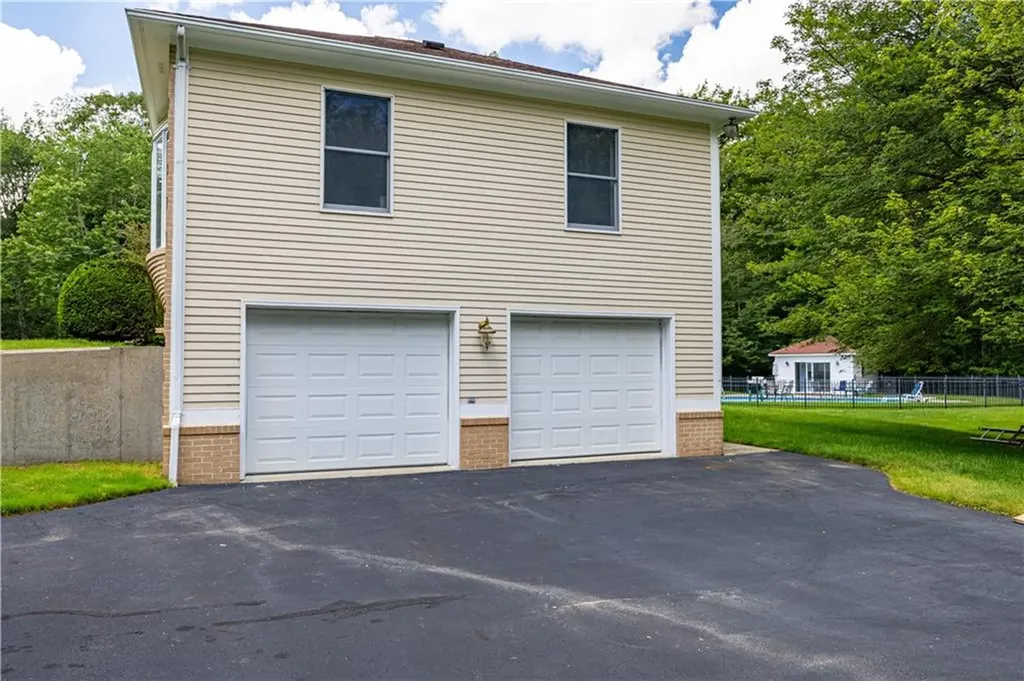 109 Gentry Way Scituate RI 02857