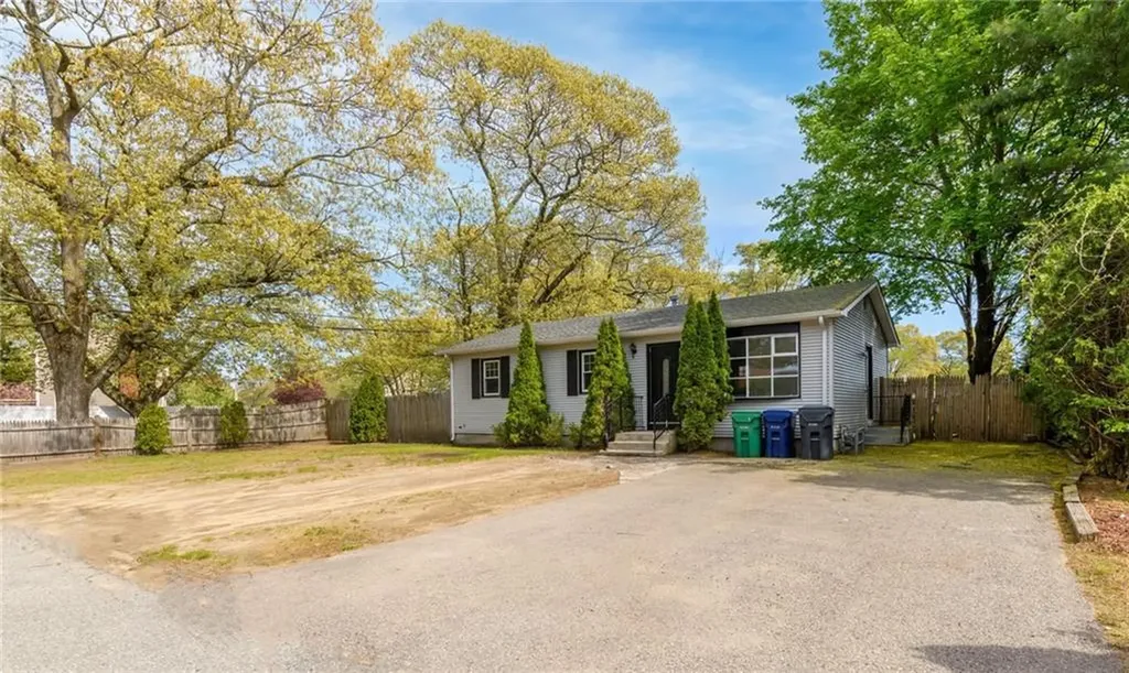 4 Ellsworth Street Warwick RI 02886
