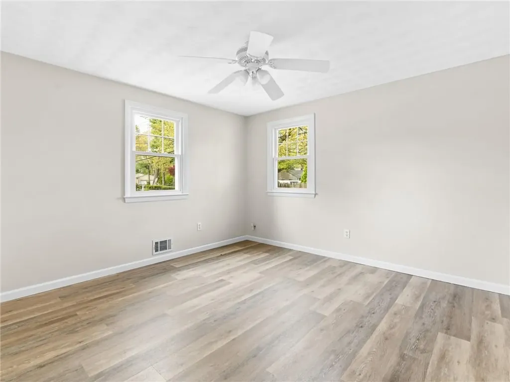 4 Ellsworth Street Warwick RI 02886