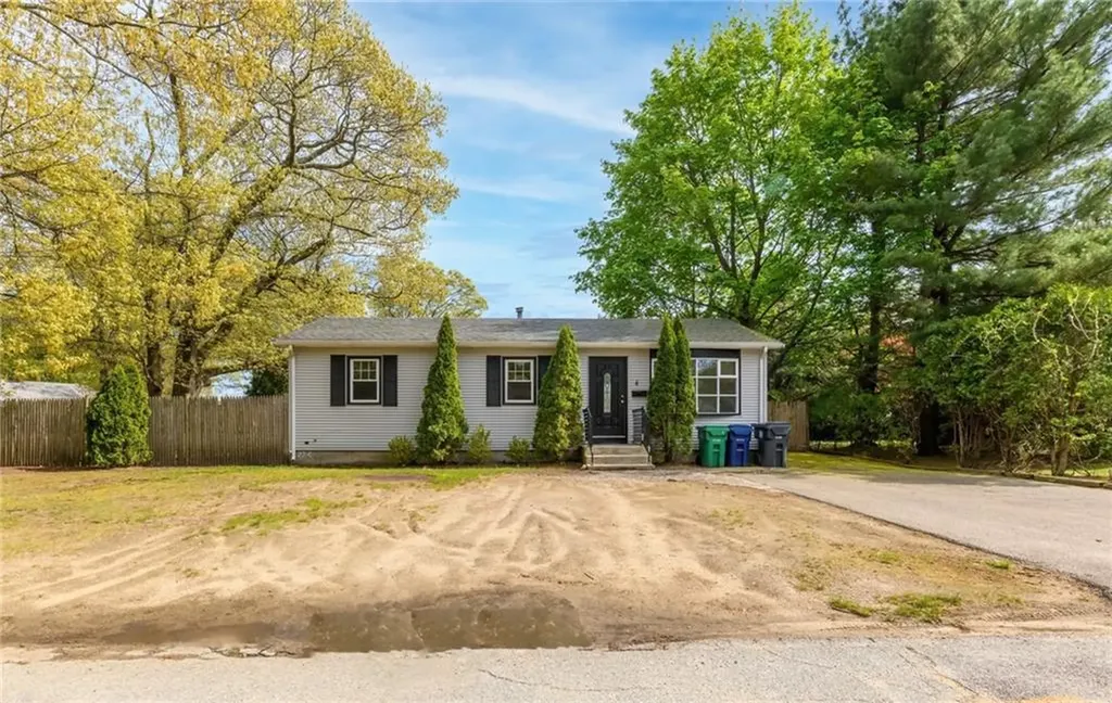 4 Ellsworth Street Warwick RI 02886