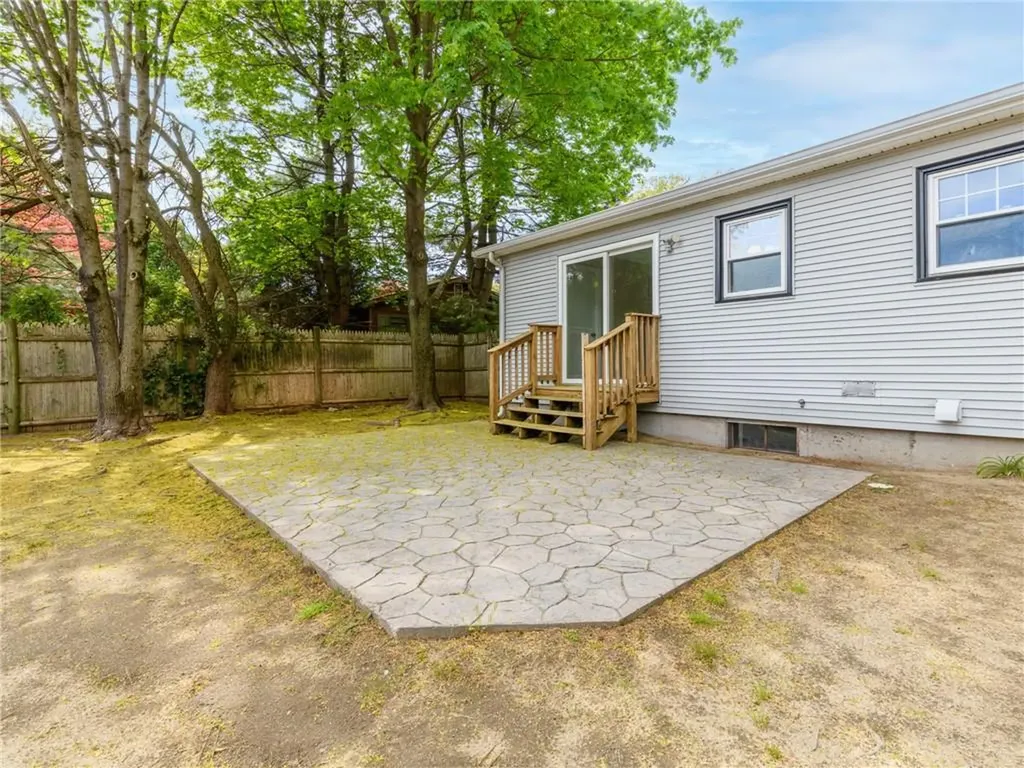4 Ellsworth Street Warwick RI 02886