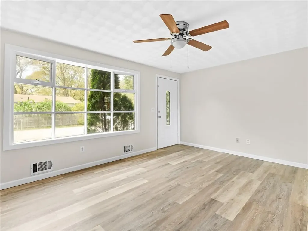 4 Ellsworth Street Warwick RI 02886