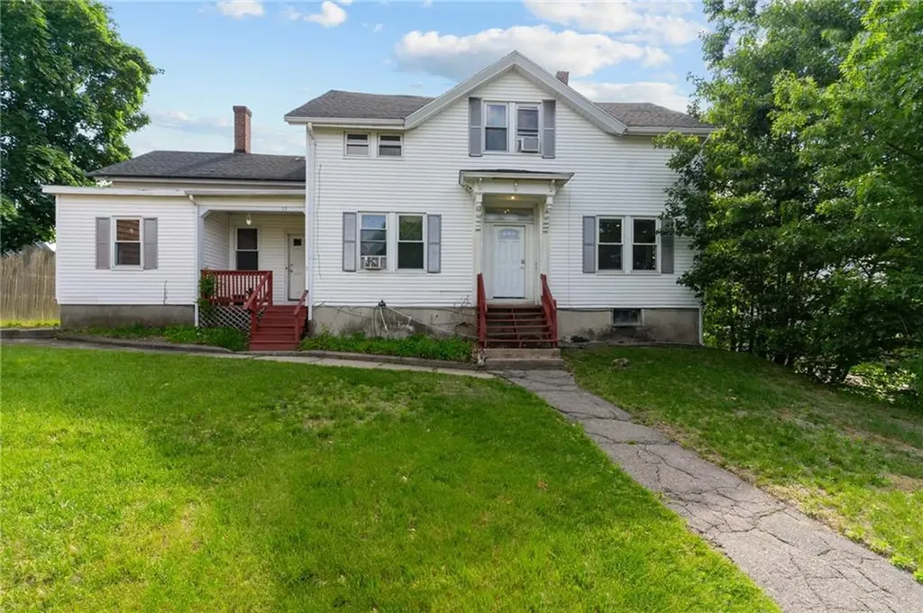 31 33 Bancroft Street Providence RI 02909