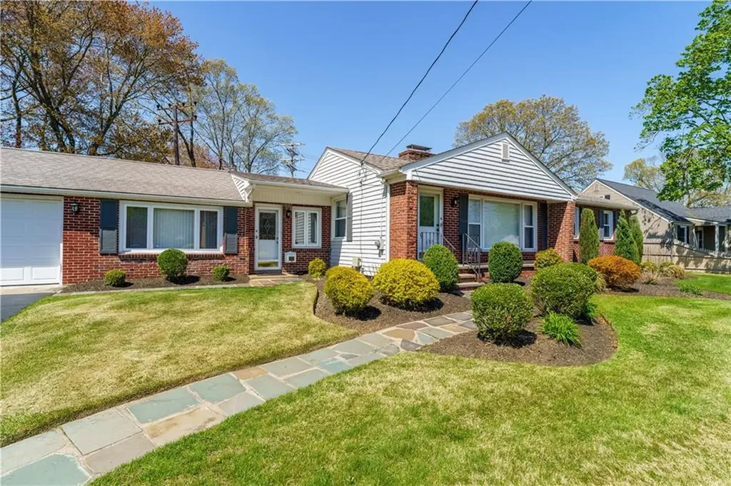 67 Vancouver Avenue Warwick RI 02886