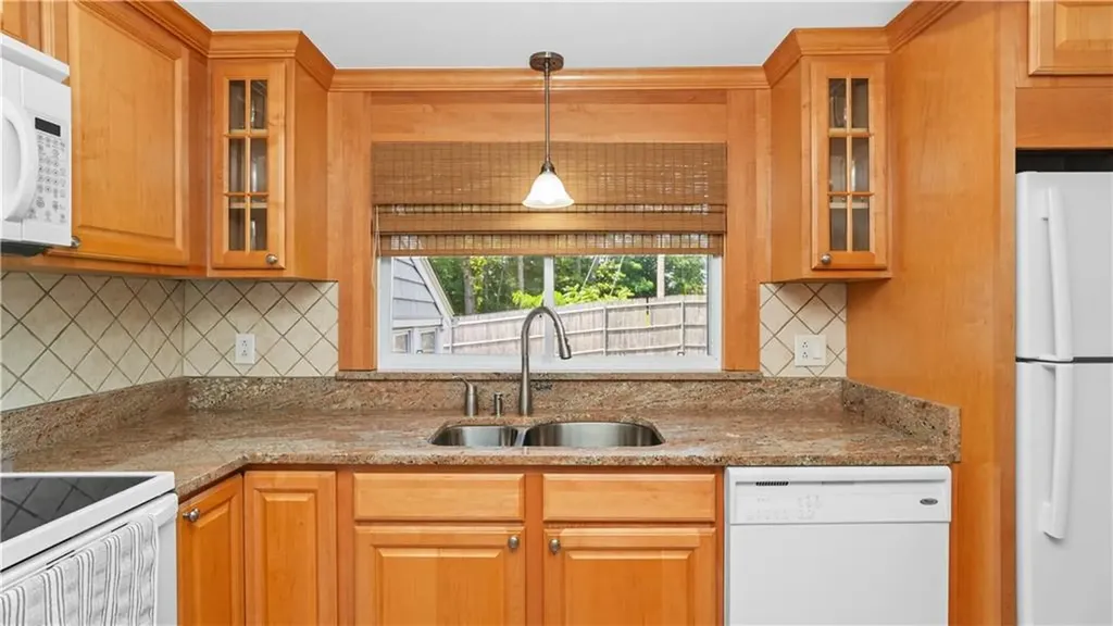 67 Vancouver Avenue Warwick RI 02886