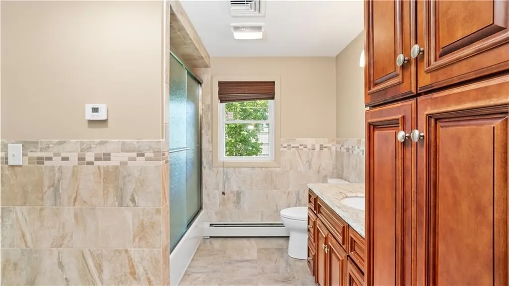67 Vancouver Avenue Warwick RI 02886